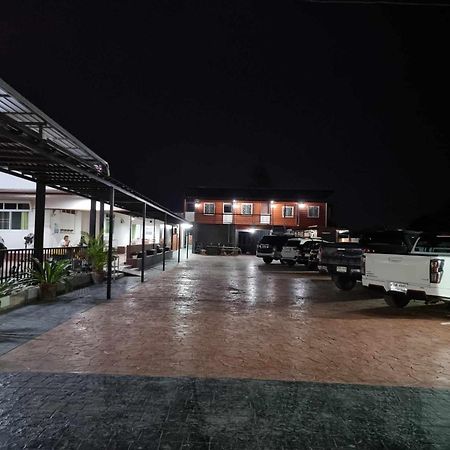 Baan Sabaijai Resort That Phanom Ngoại thất bức ảnh