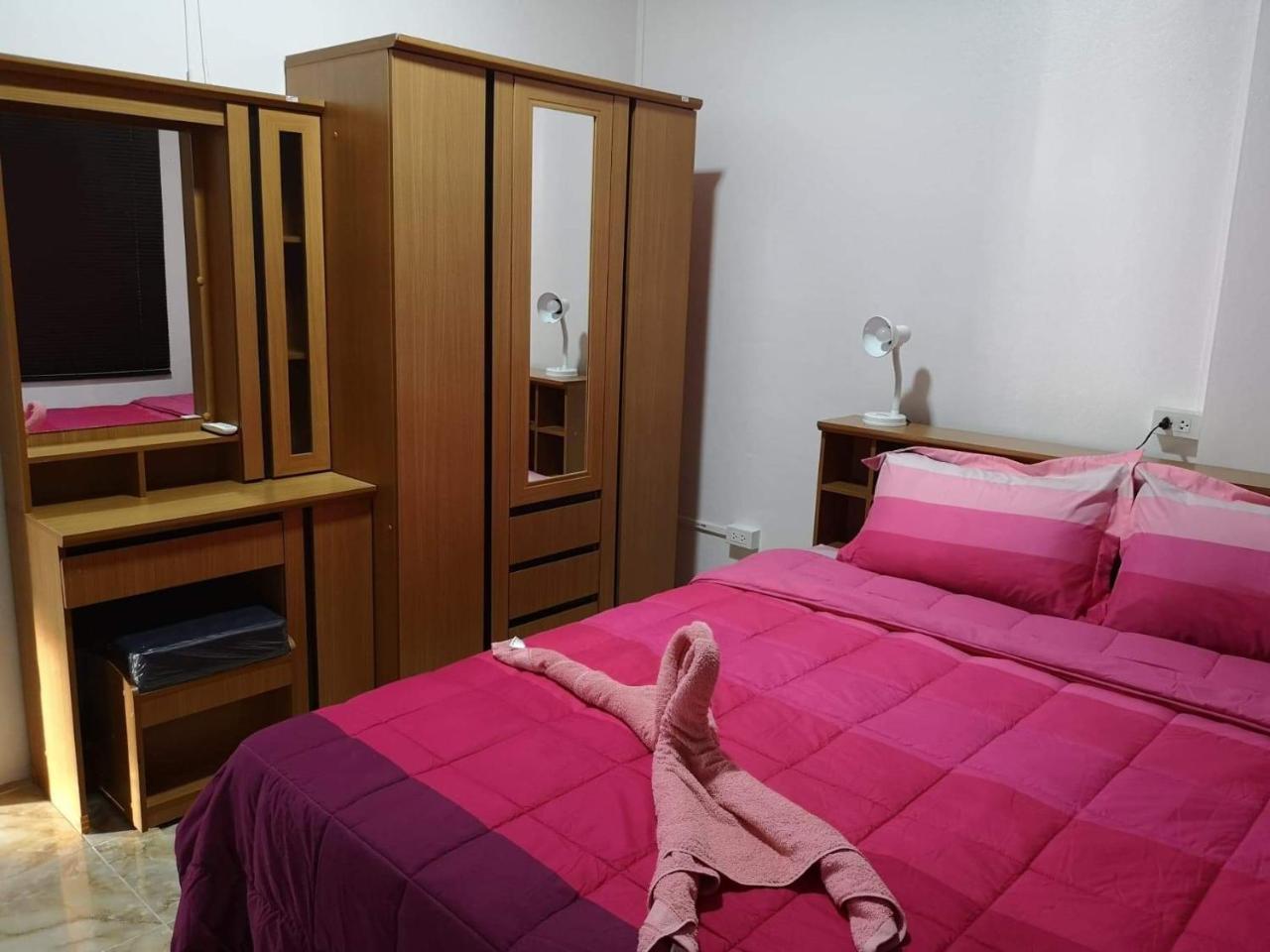 Baan Sabaijai Resort That Phanom Ngoại thất bức ảnh